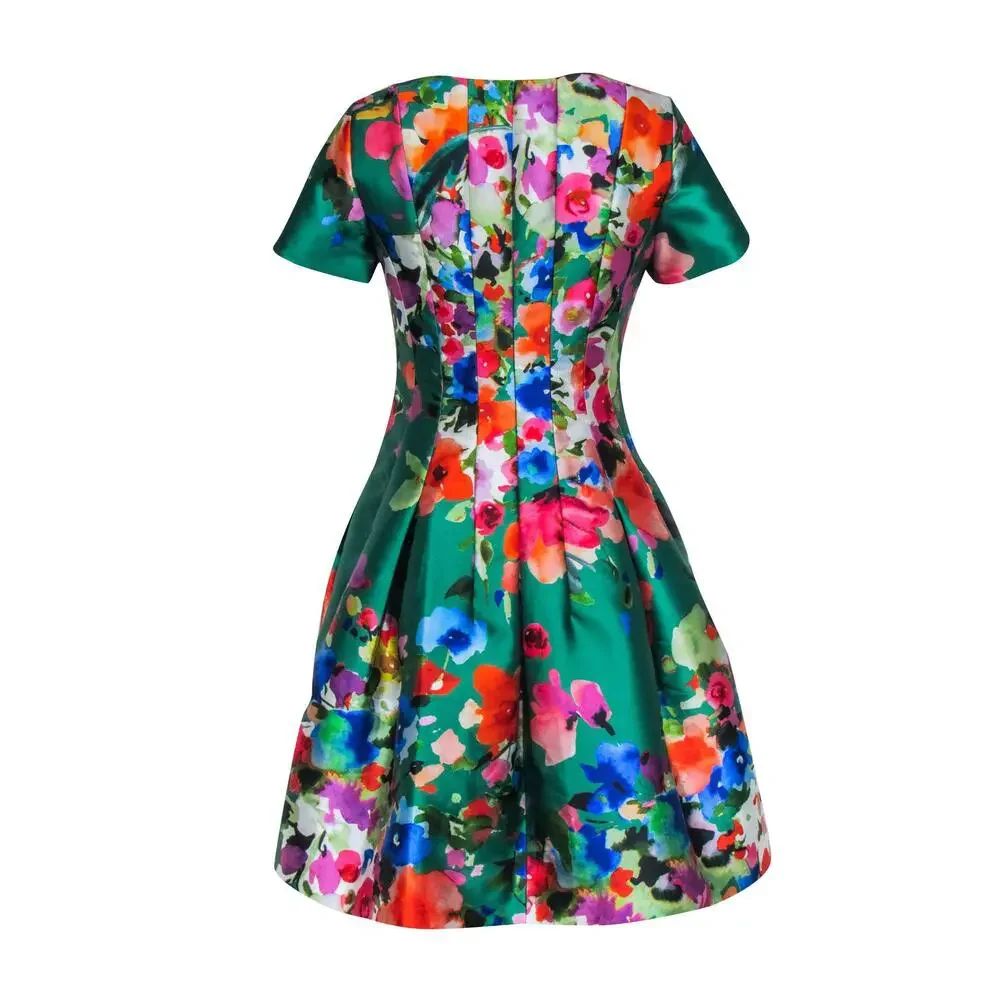 Carlisle - Green & Multi Color Floral Print Short Sleeve Dress Sz 2